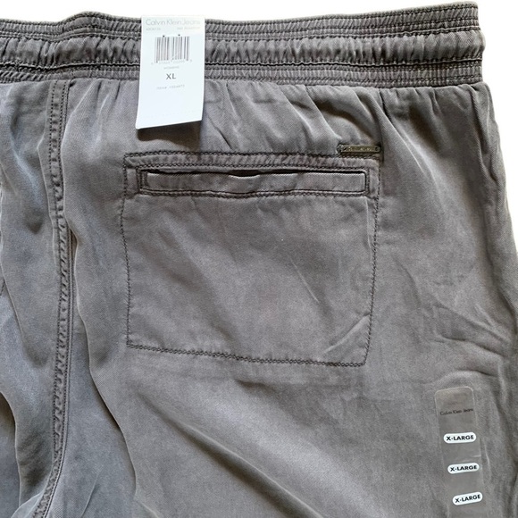 Calvin Klein Jeans Women's Soft Pull-On 100% Lyocell Pant with drawstring waist - Picture 14 of 16